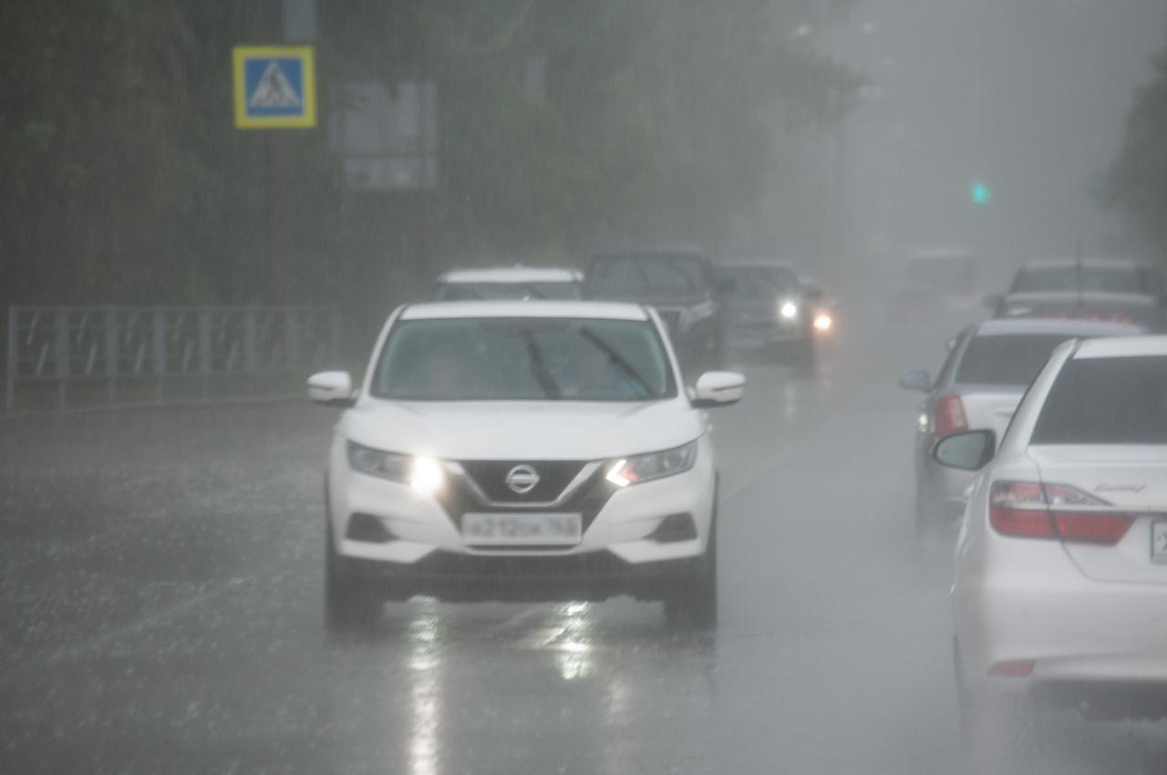 Москвичей предупредили об опасной погоде