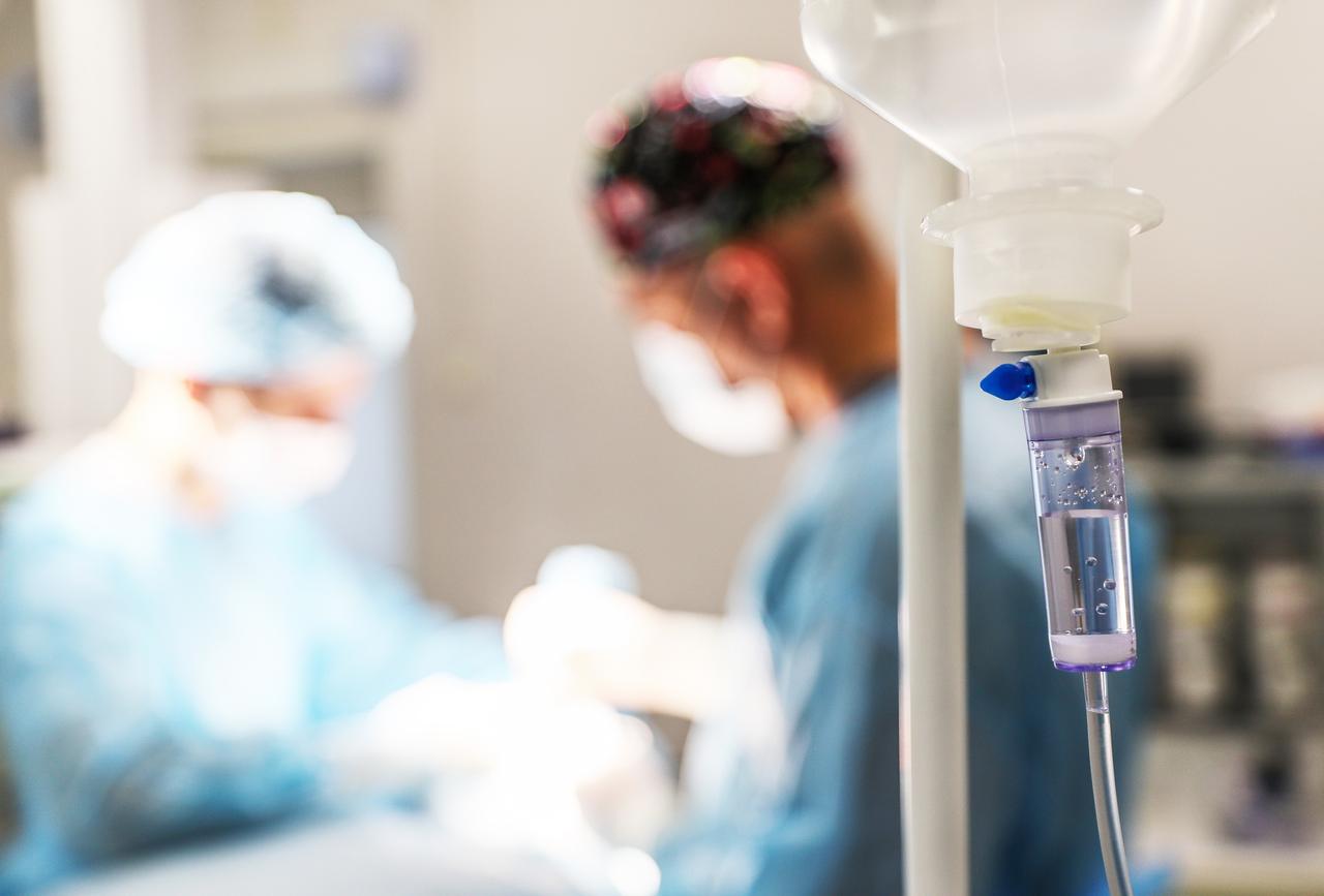 Московские врачи пришили мужчине отрезанную руку