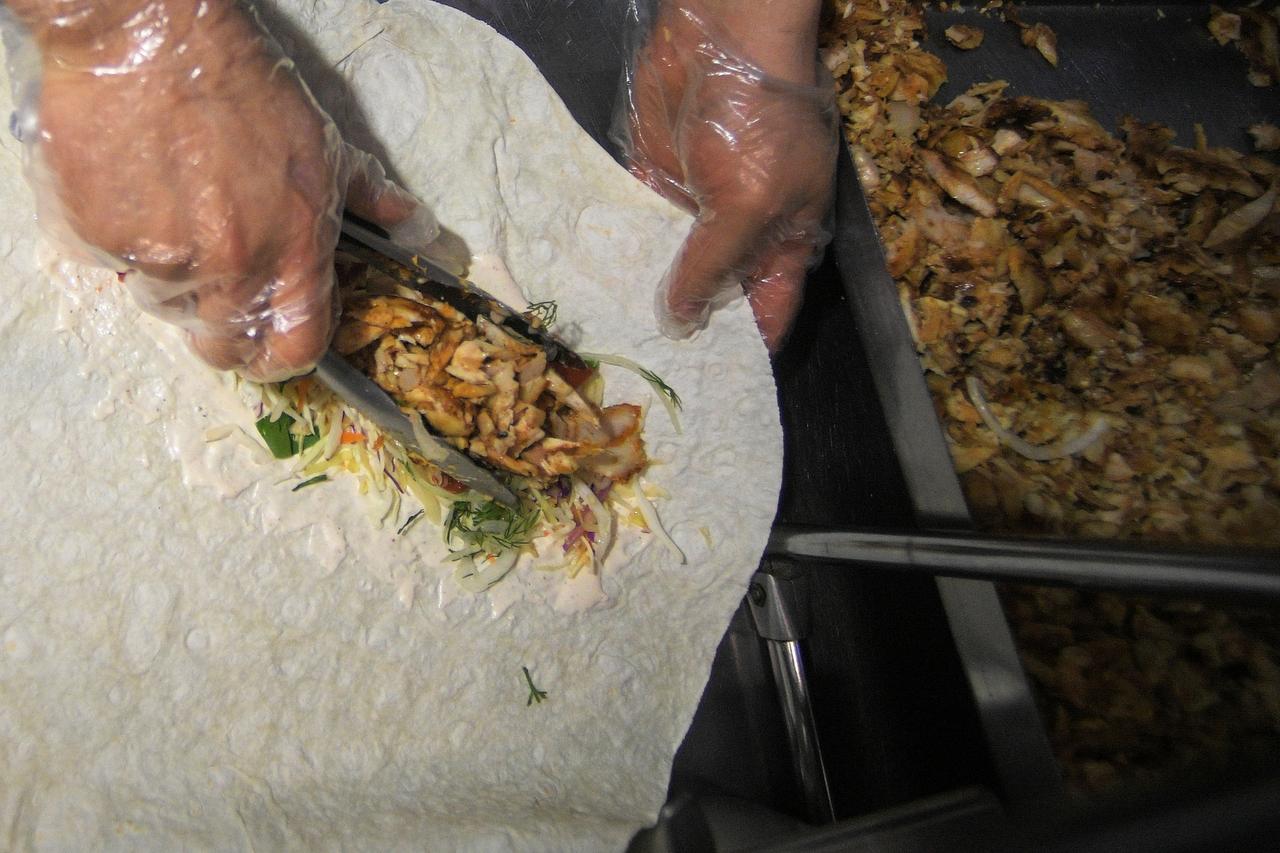 Известный публицист раскритиковал московскую шаурму