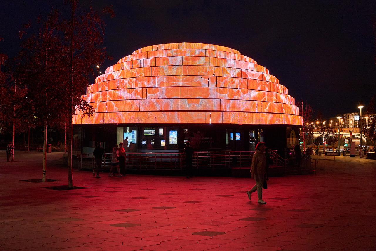 Москвичей пригласили на выставку цифрового искусства в Зарядье