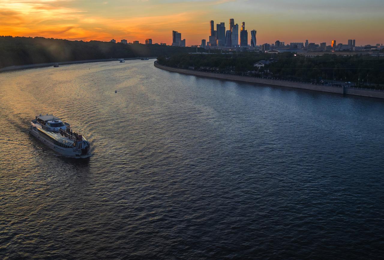 Страдающую от депрессии женщину спасли от прыжка в Москву-реку