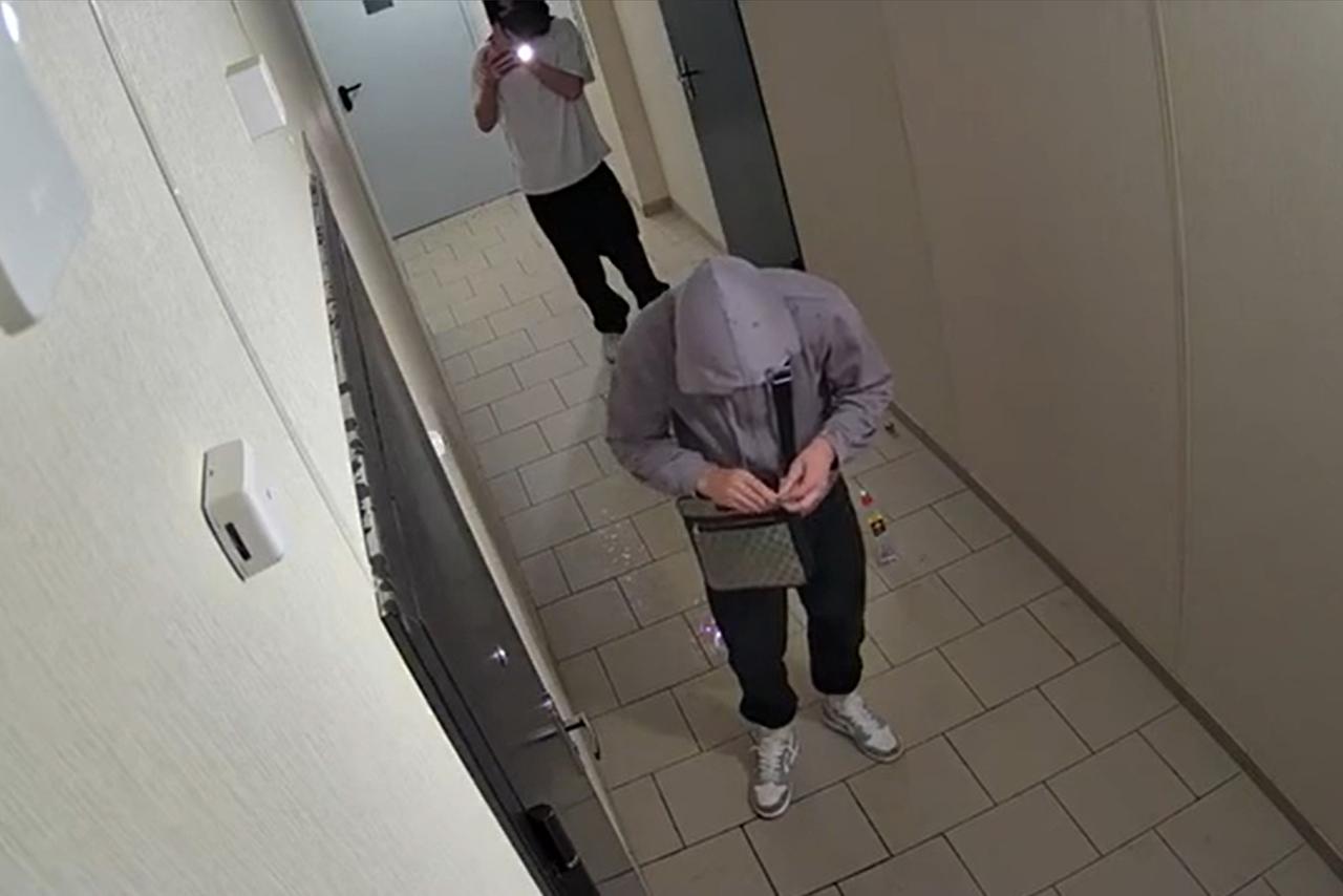 Поджог в столичном ЖК попал на видео