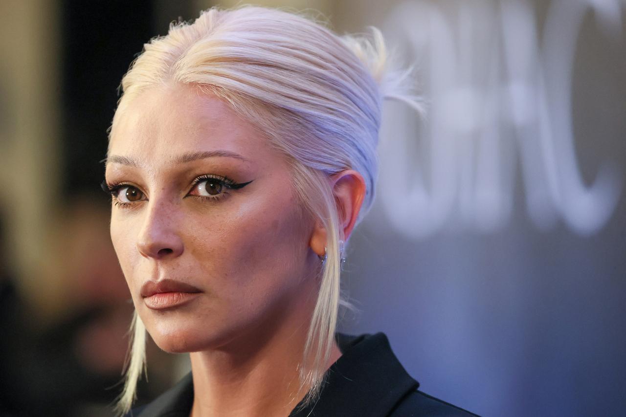 Ивлеева опубликовала видео в откровенном образе