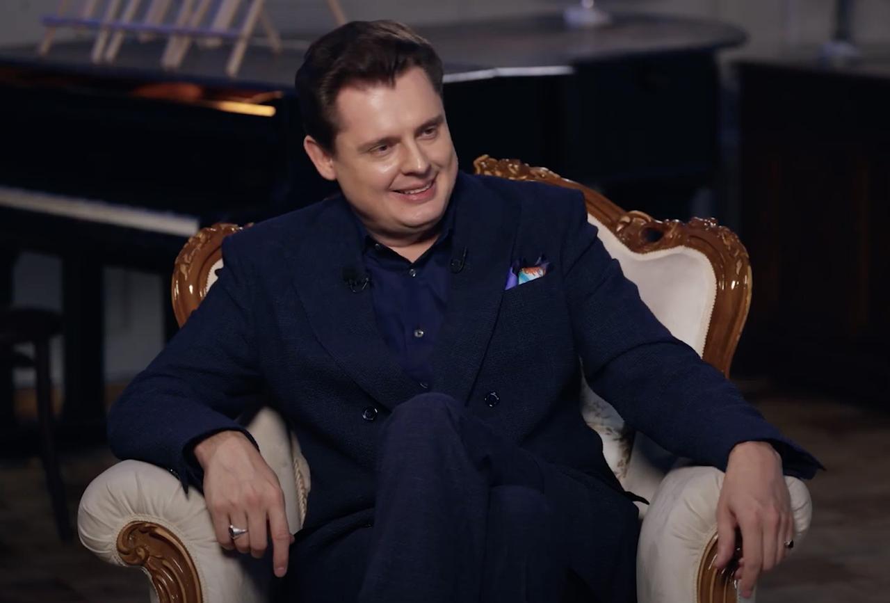 Понасенков ответил на вопрос о ночи с поклонником за 15 миллионов рублей