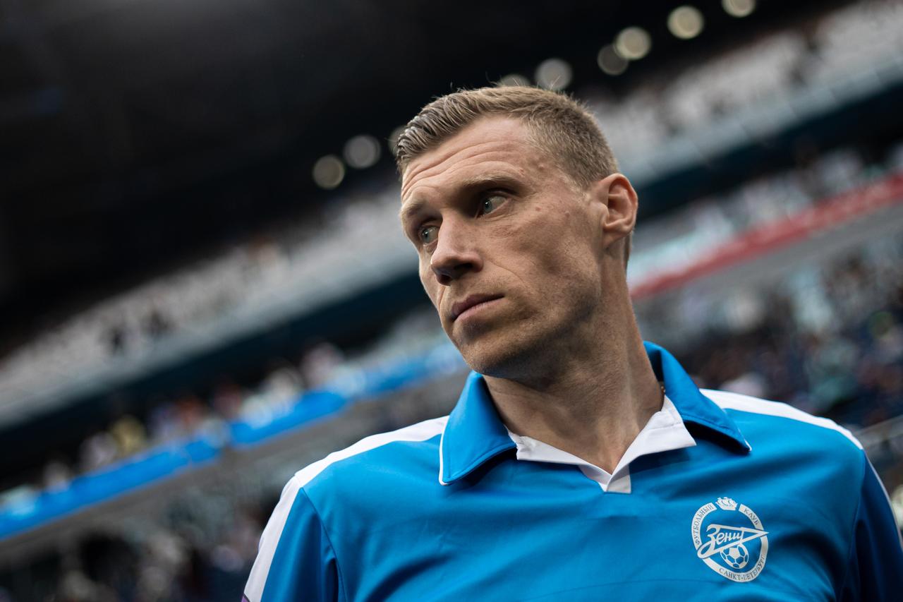 Жена футболиста Погребняка официально подала на развод