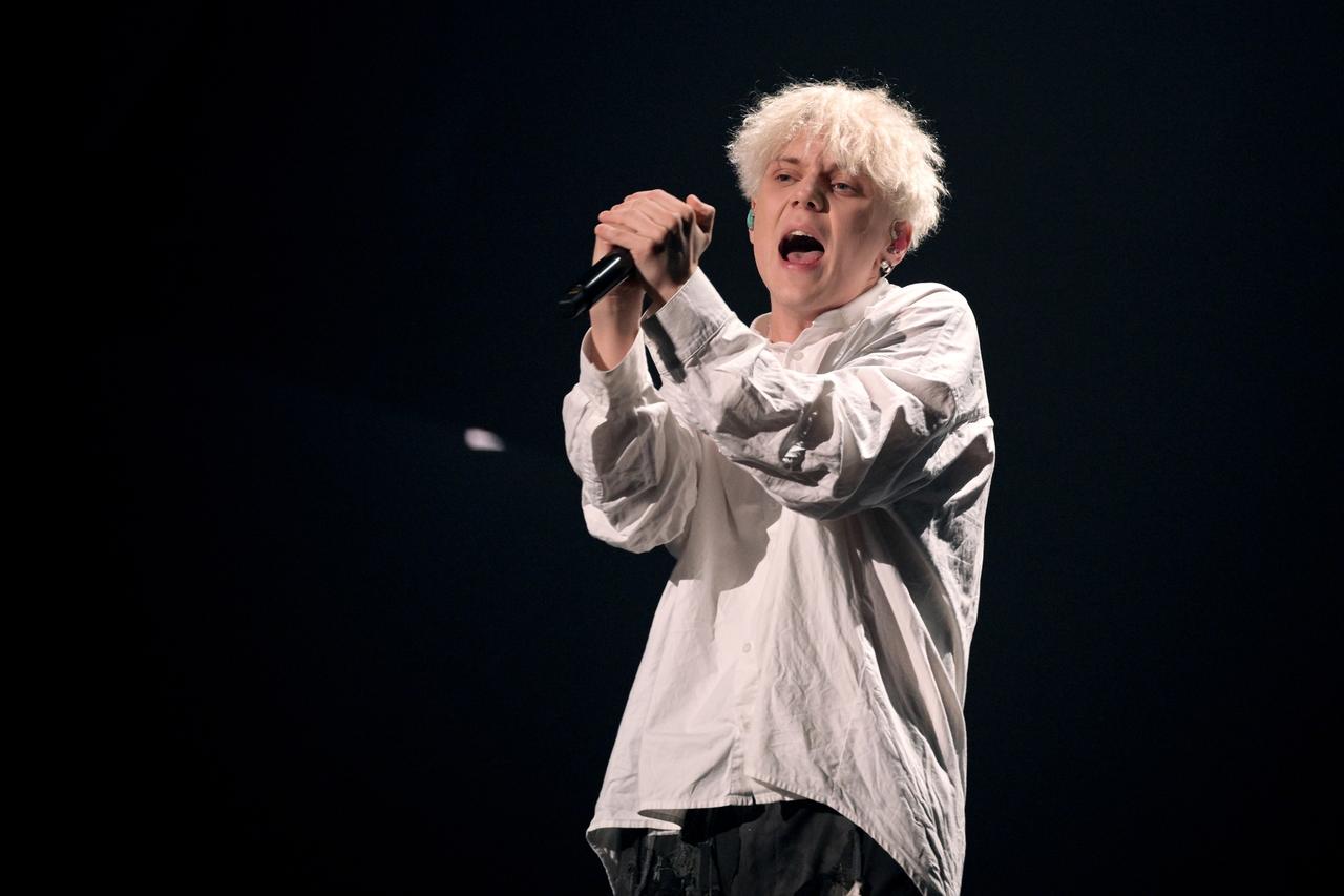 Стало известно о возлюбленной Вани Дмитриенко