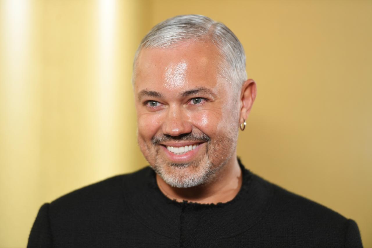 Стилист Рогов раскрыл актуальное во все времена сочетание в одежде