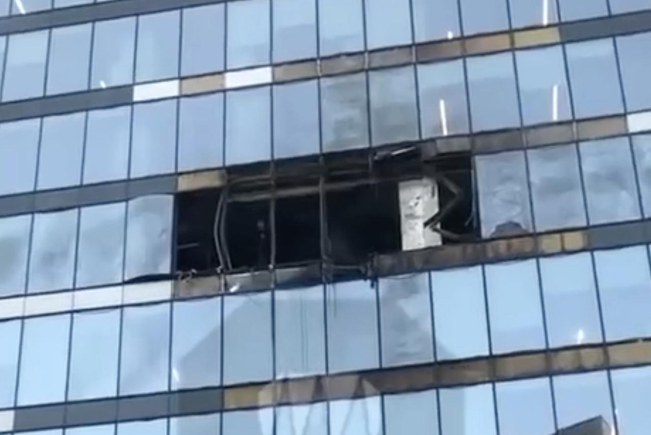 Последствия новой атаки дронов на башни «Москва-Сити» попали на видео