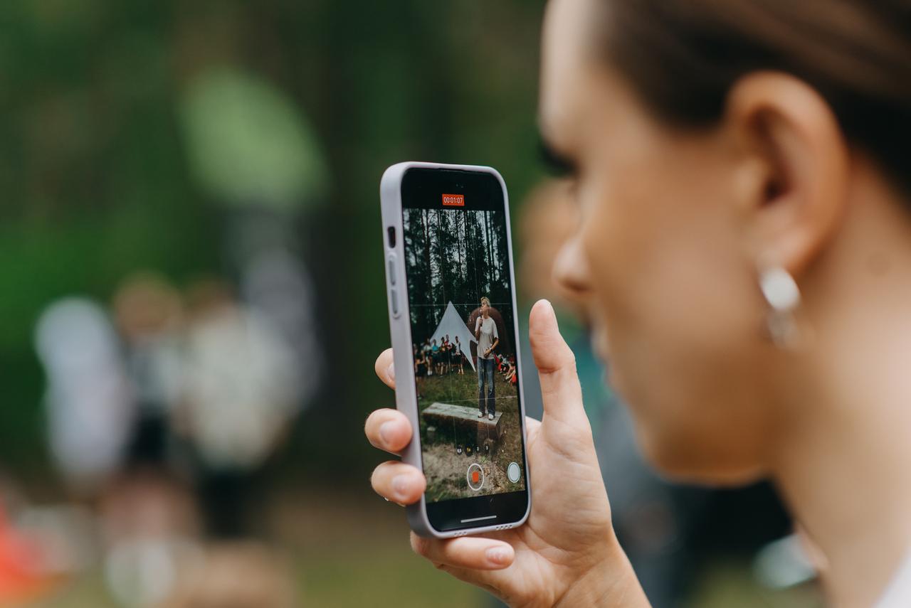 Москвичи поучаствовали в лесном забеге в одном из городов России