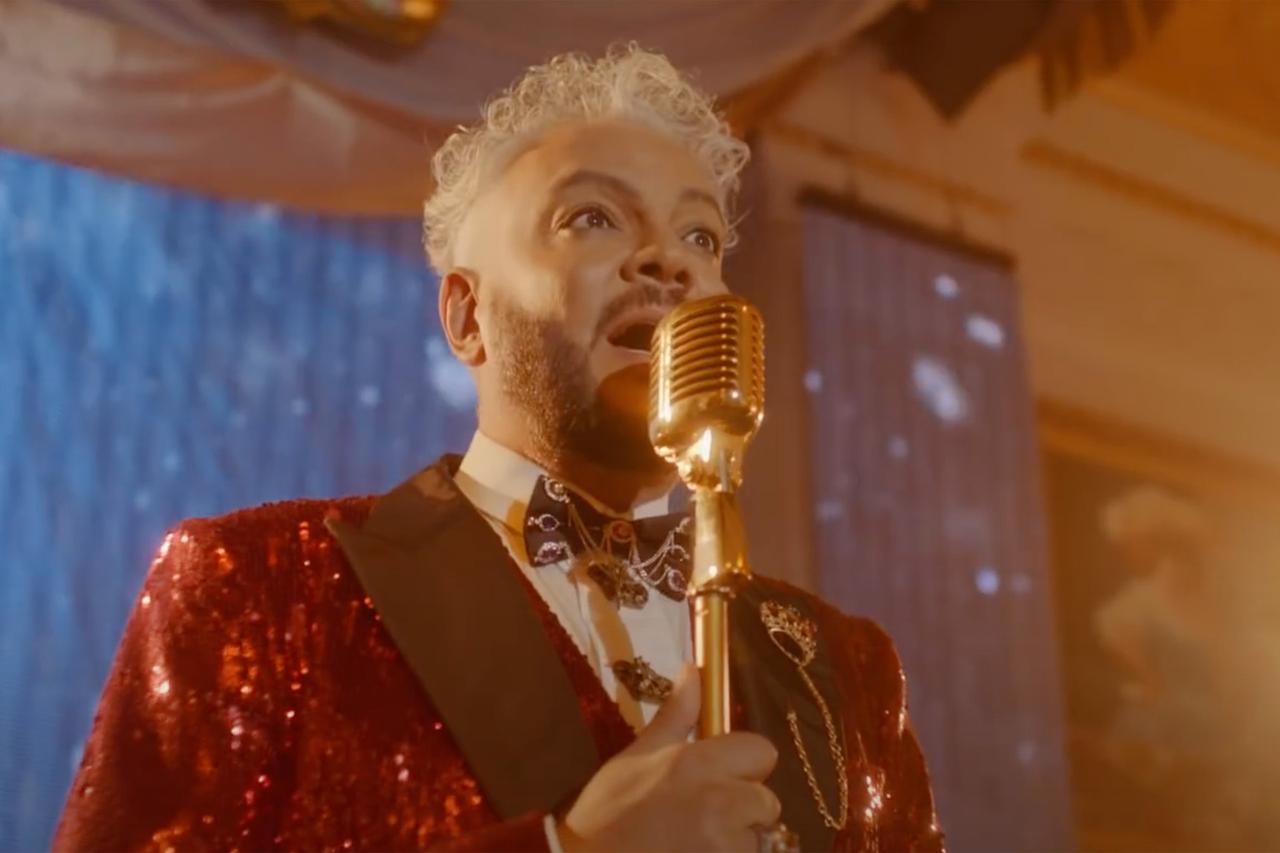 Москвичам предложили приобрести вещи Киркорова и Тимати