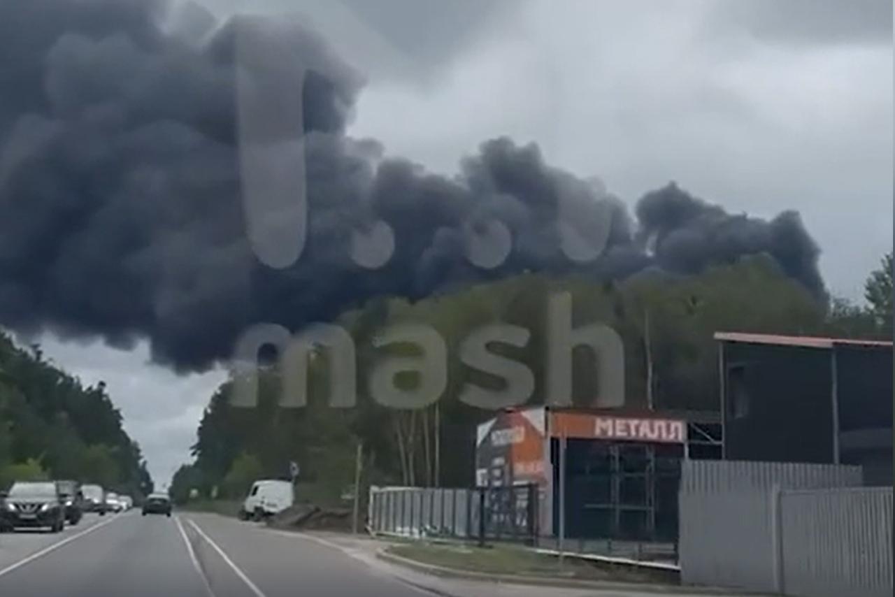 Сильный пожар в Подмосковье попал на видео