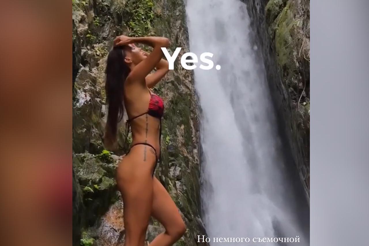 Оксана Самойлова показала фигуру в бикини