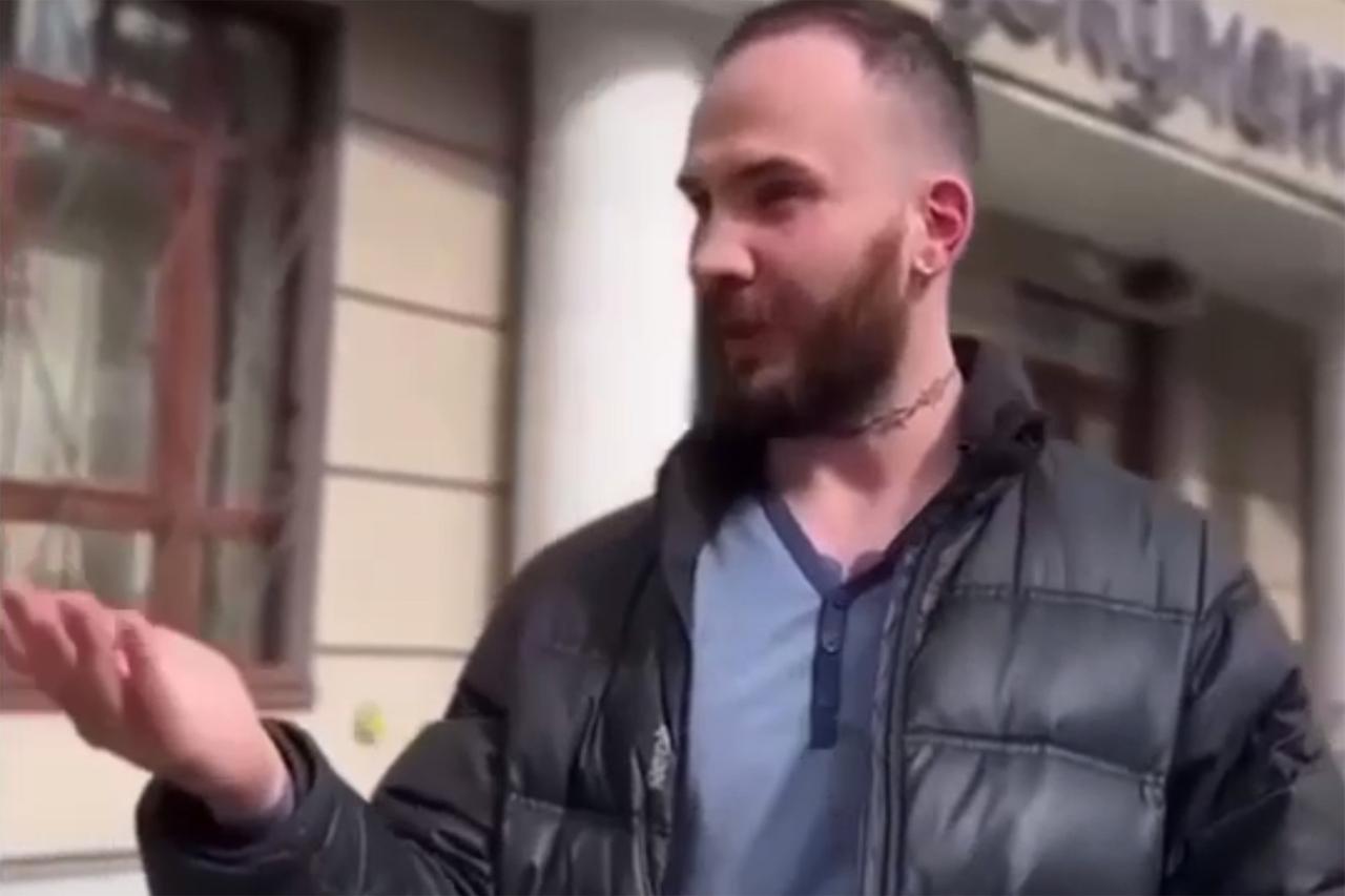 Два москвича поменяли имена ради пожизненно бесплатной еды в «Тануки»