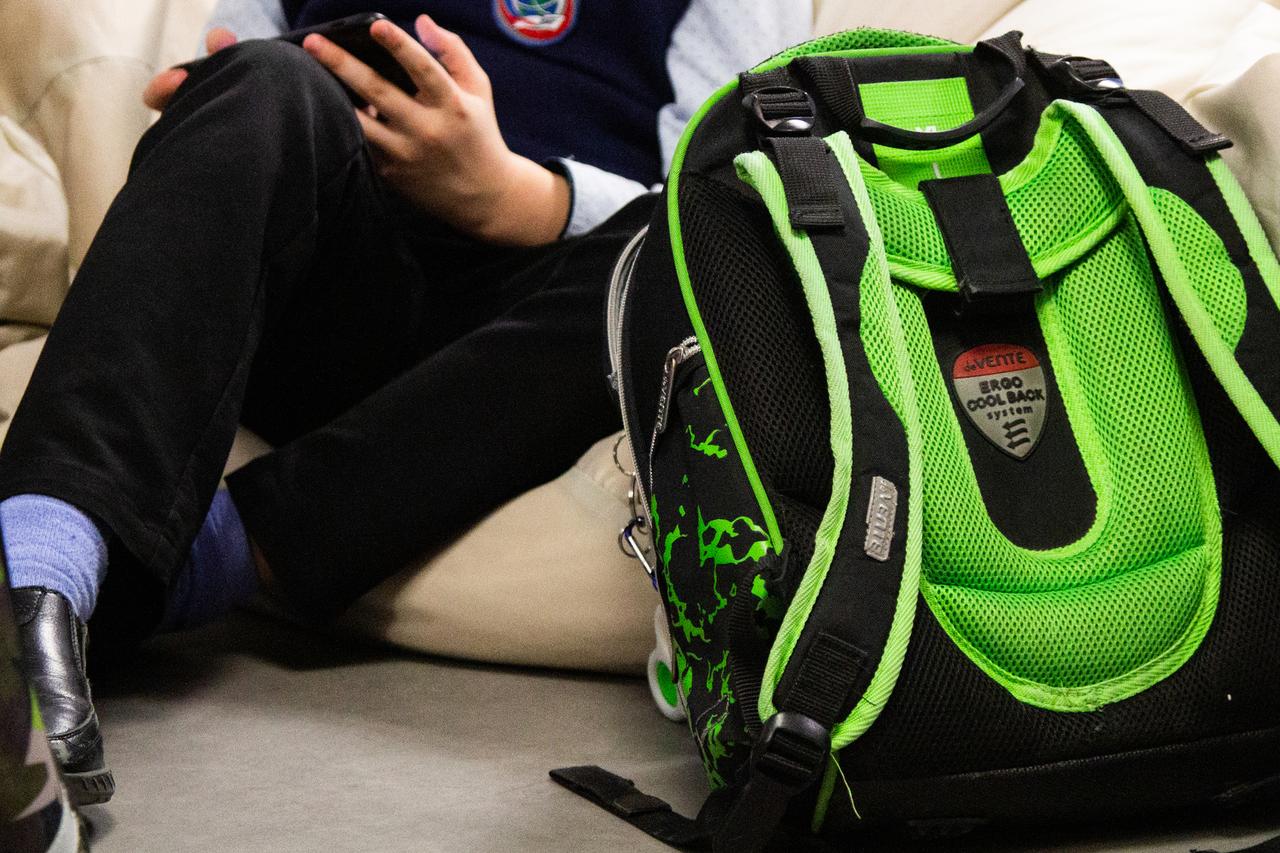 Москвичи раскрыли свои расходы на сбор ребенка в школу