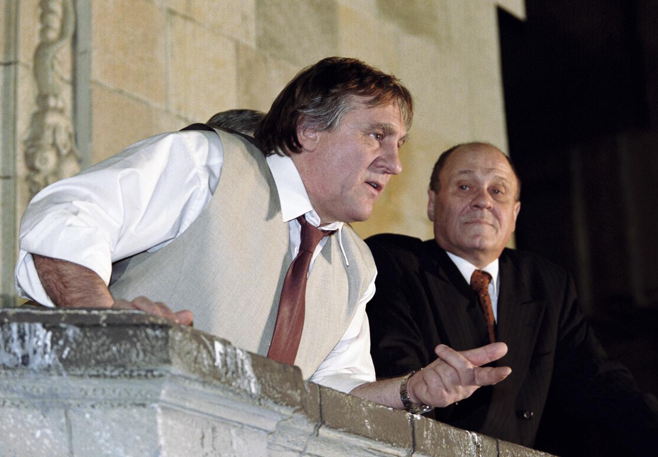 Раскрыты подробности падения Депардье в московском туалете