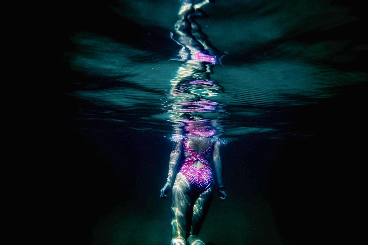 Спасатели назвали главные признаки тонущего человека