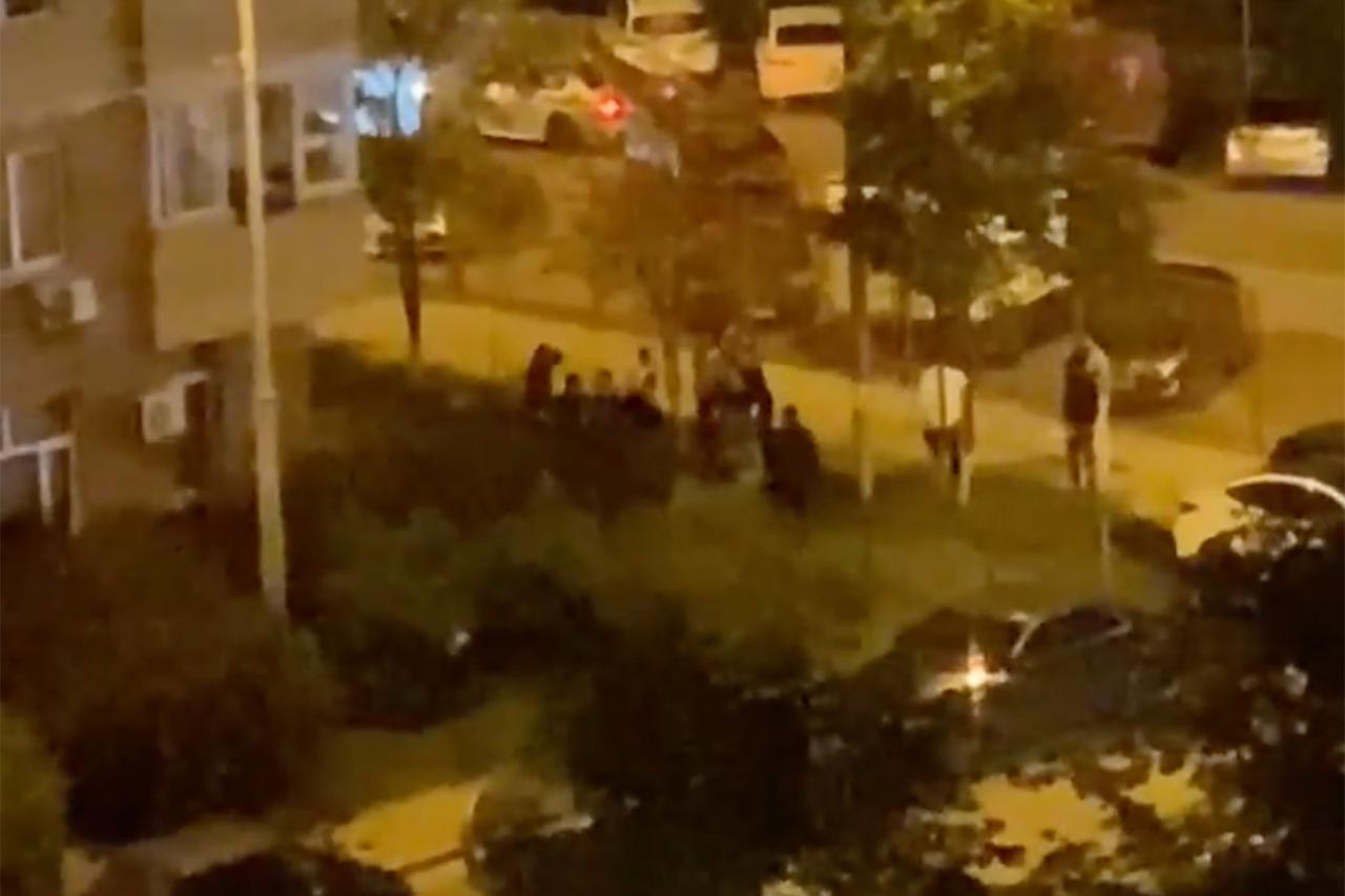 Ночная драка подростков в Подмосковье попала на видео