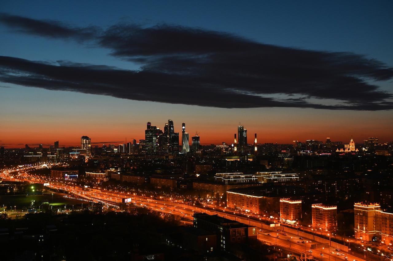 Москвичи массово пожаловались на ночной «зудящий гул»