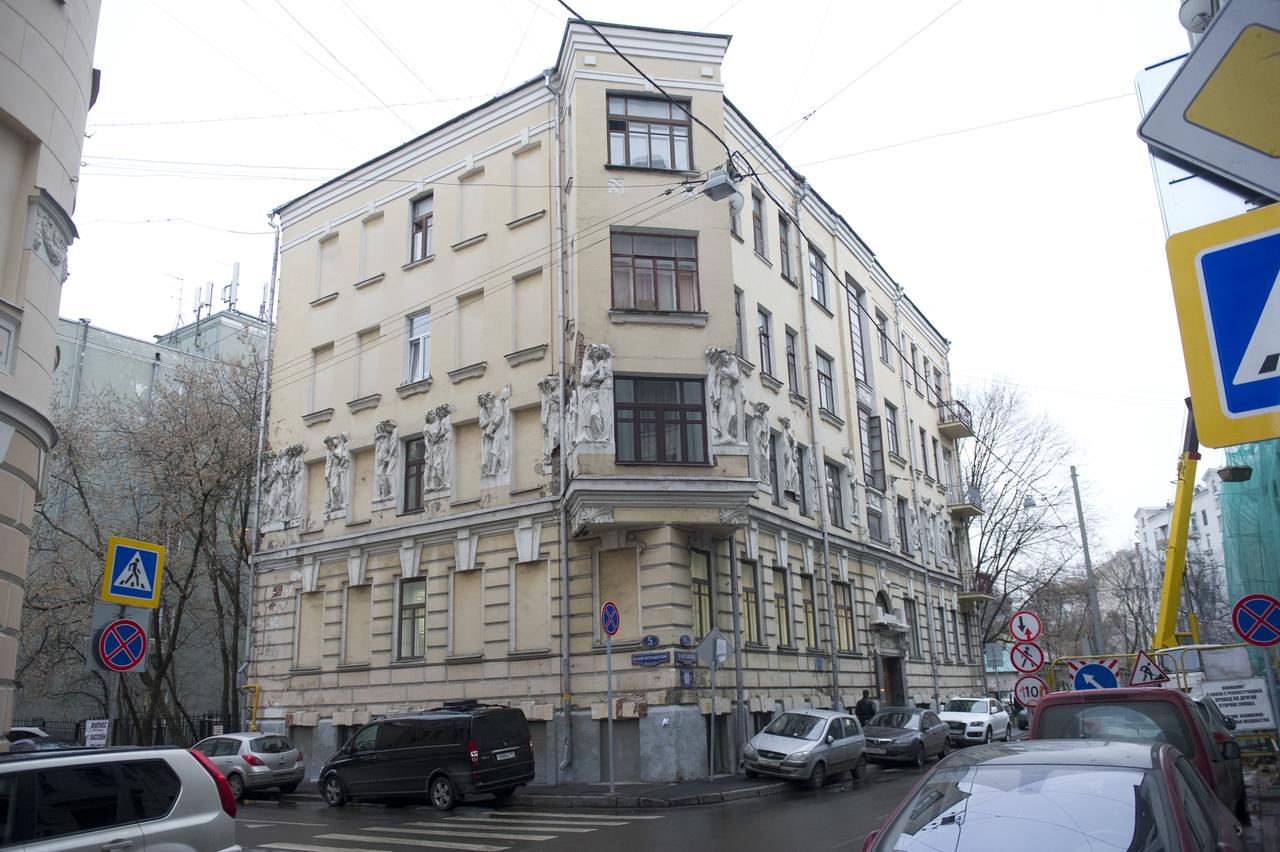 Раскрыты подробности о жителях фривольного дома в центре Москвы