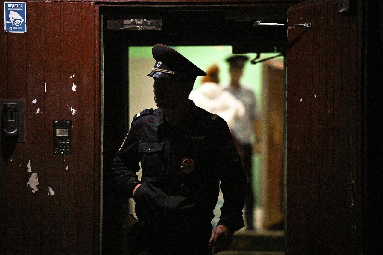 Обнаженные тела двух человек нашли в подмосковной квартире