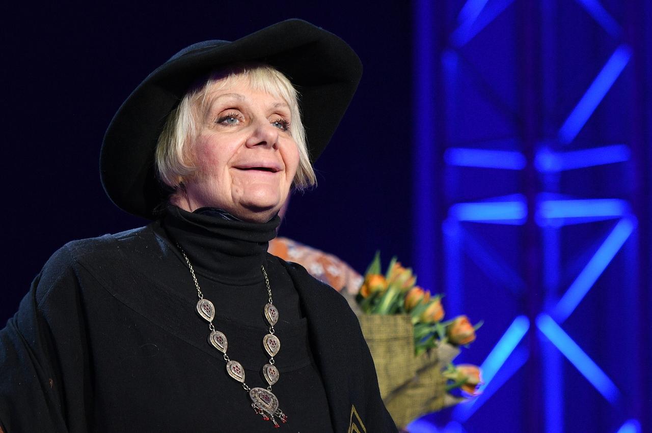 Известная писательница помогала сыну прятаться от военкомата