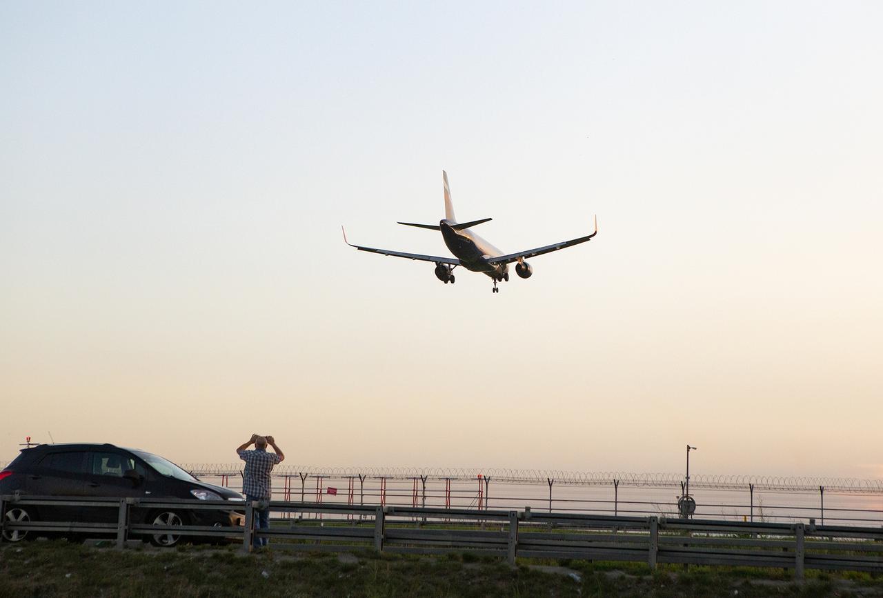 Вылетевший из Москвы самолет подал сигнал тревоги