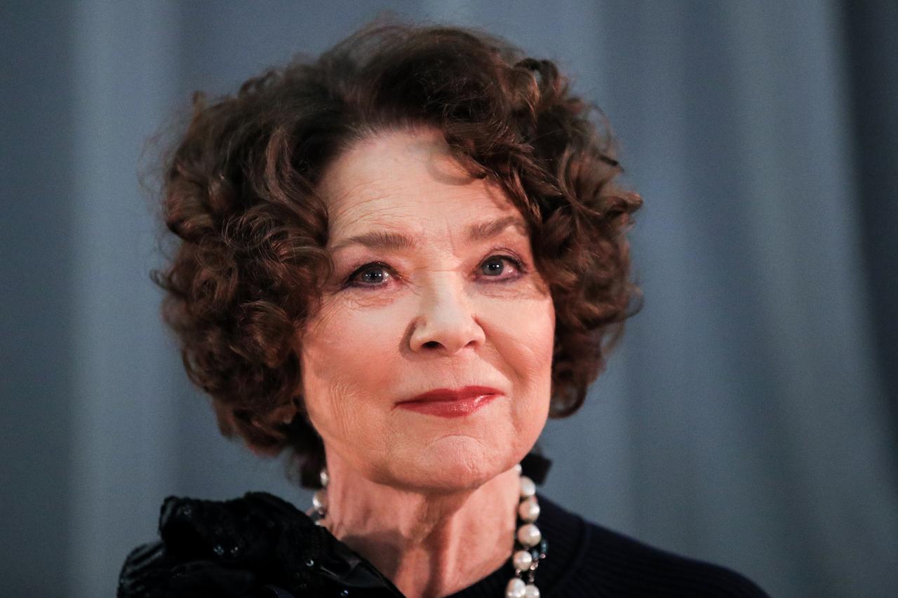 Звезда культовой «Гусарской баллады» попала в больницу с энцефалопатией