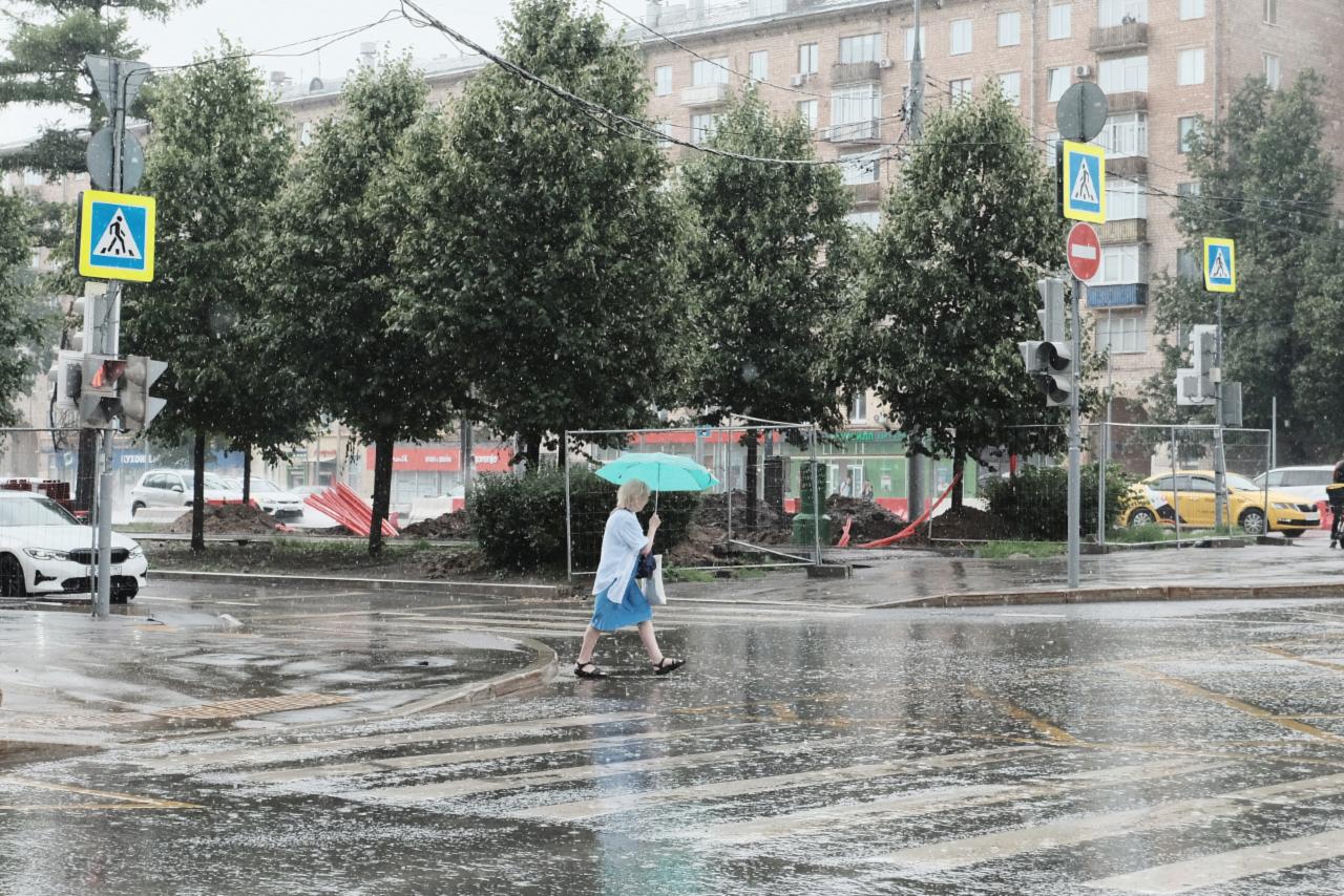«Желтый» уровень погодной опасности объявили в Москве