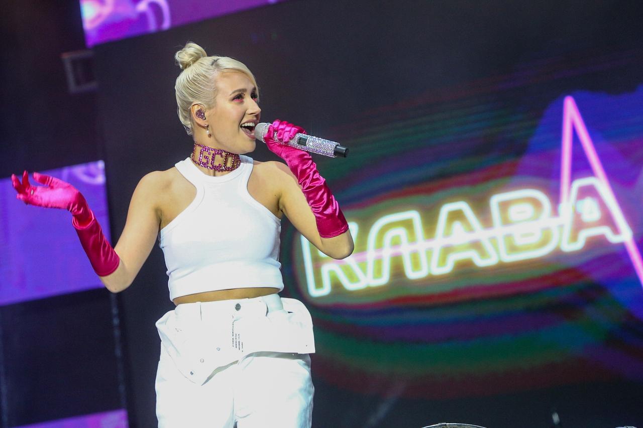 Клава Кока рассказала о свидании с таксистом