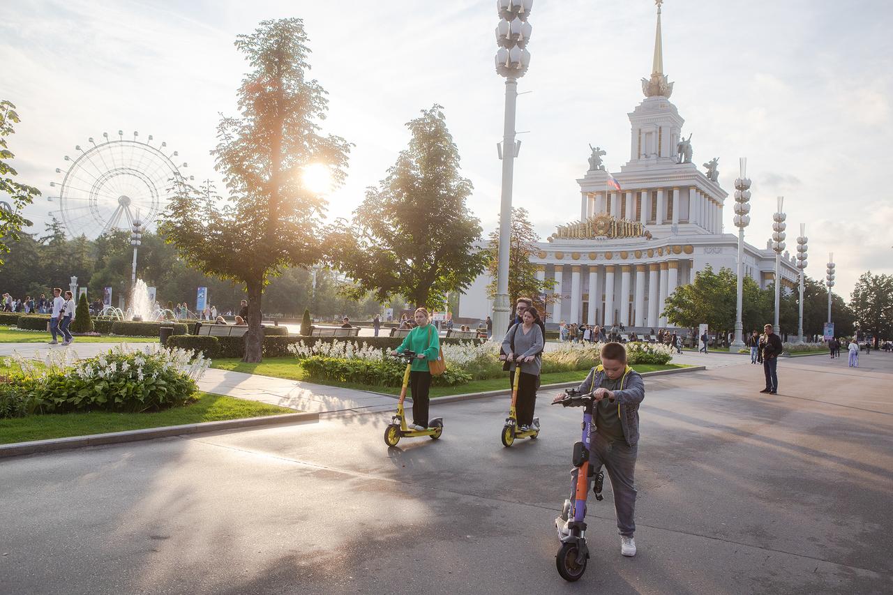 Москвичам пообещали возвращение августовской погоды
