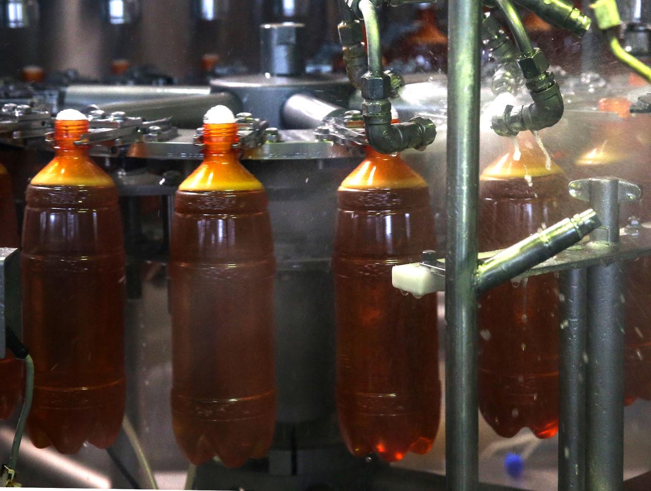 Россиян предупредили о трехкратном превышении доли алкоголя в популярном квасе