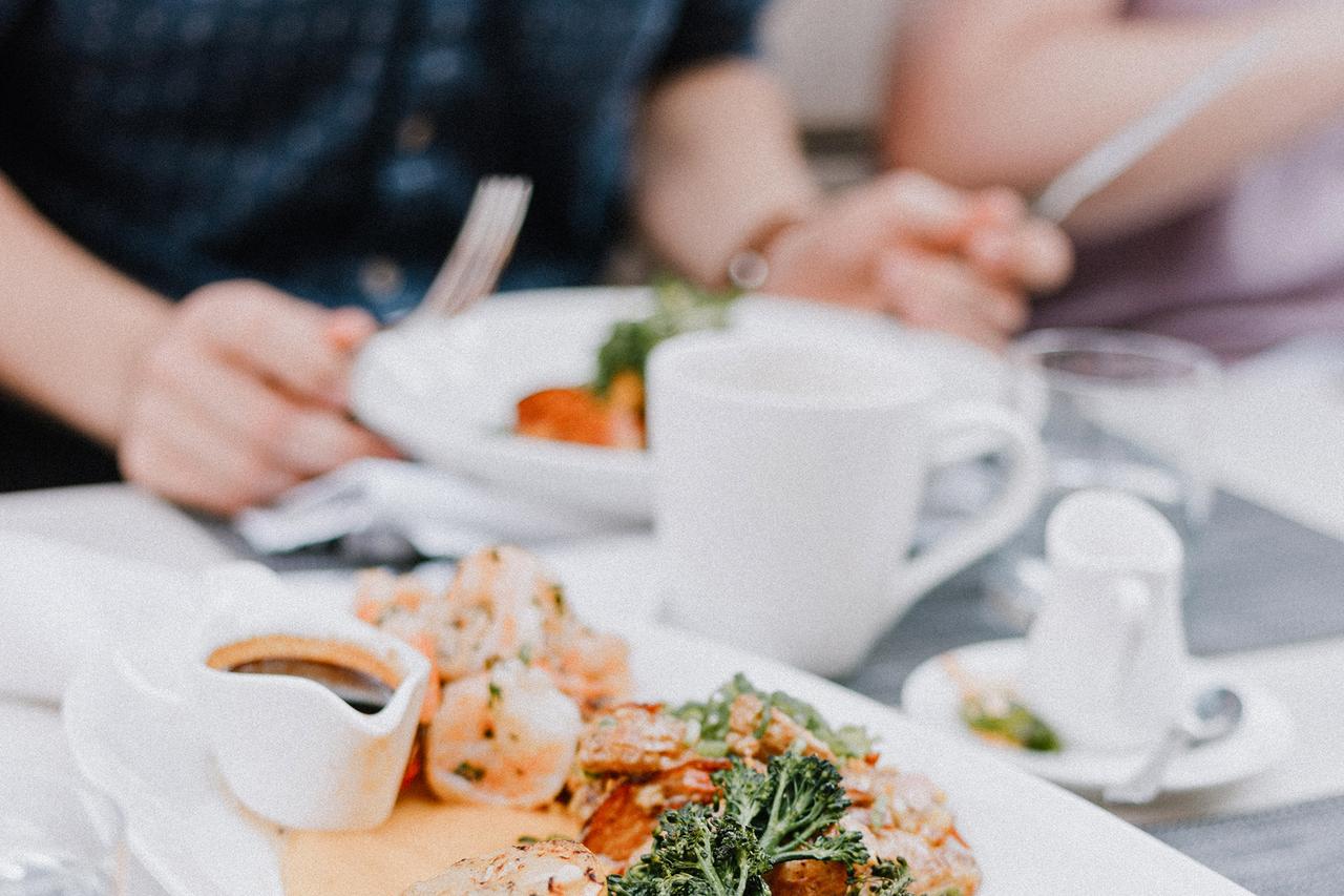 Доктор Павлова предупредила об опасности сна после еды