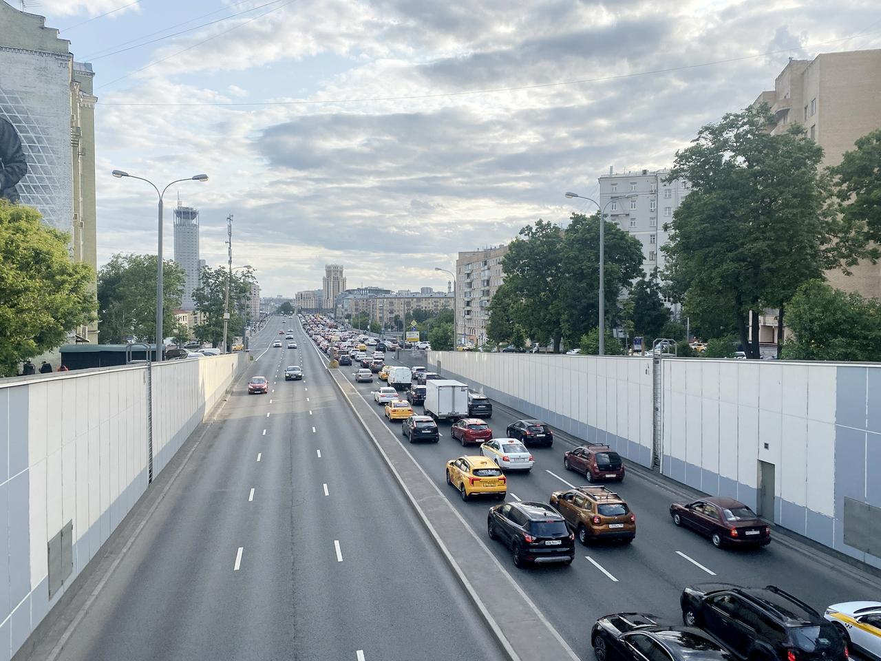 Москвичей предупредили о временном закрытии Садового кольца