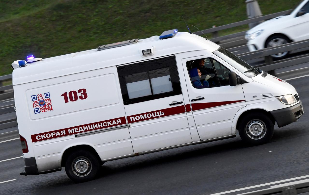 Тело школьницы нашли у жилого дома в Подмосковье