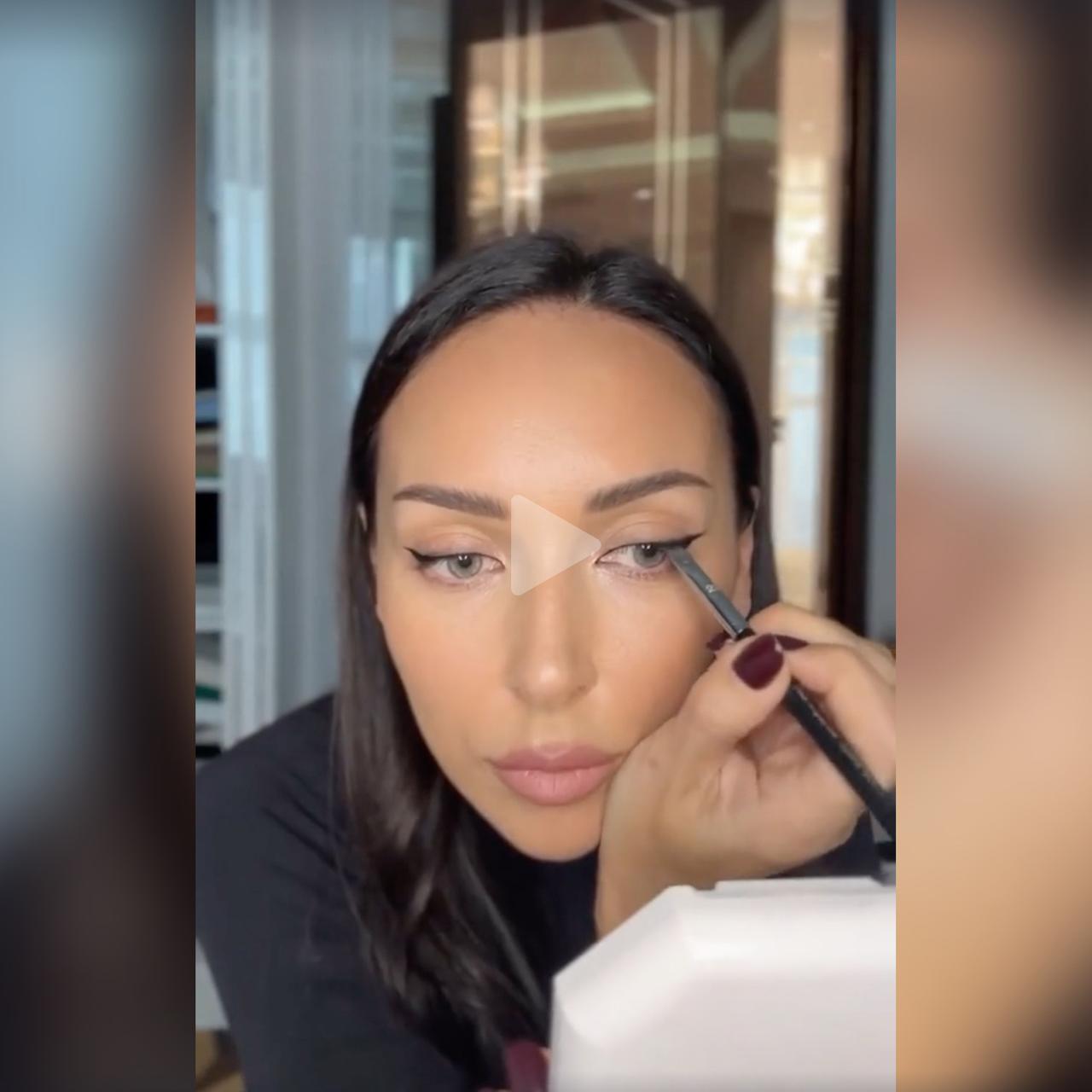 40-летняя Алсу показала лицо без макияжа