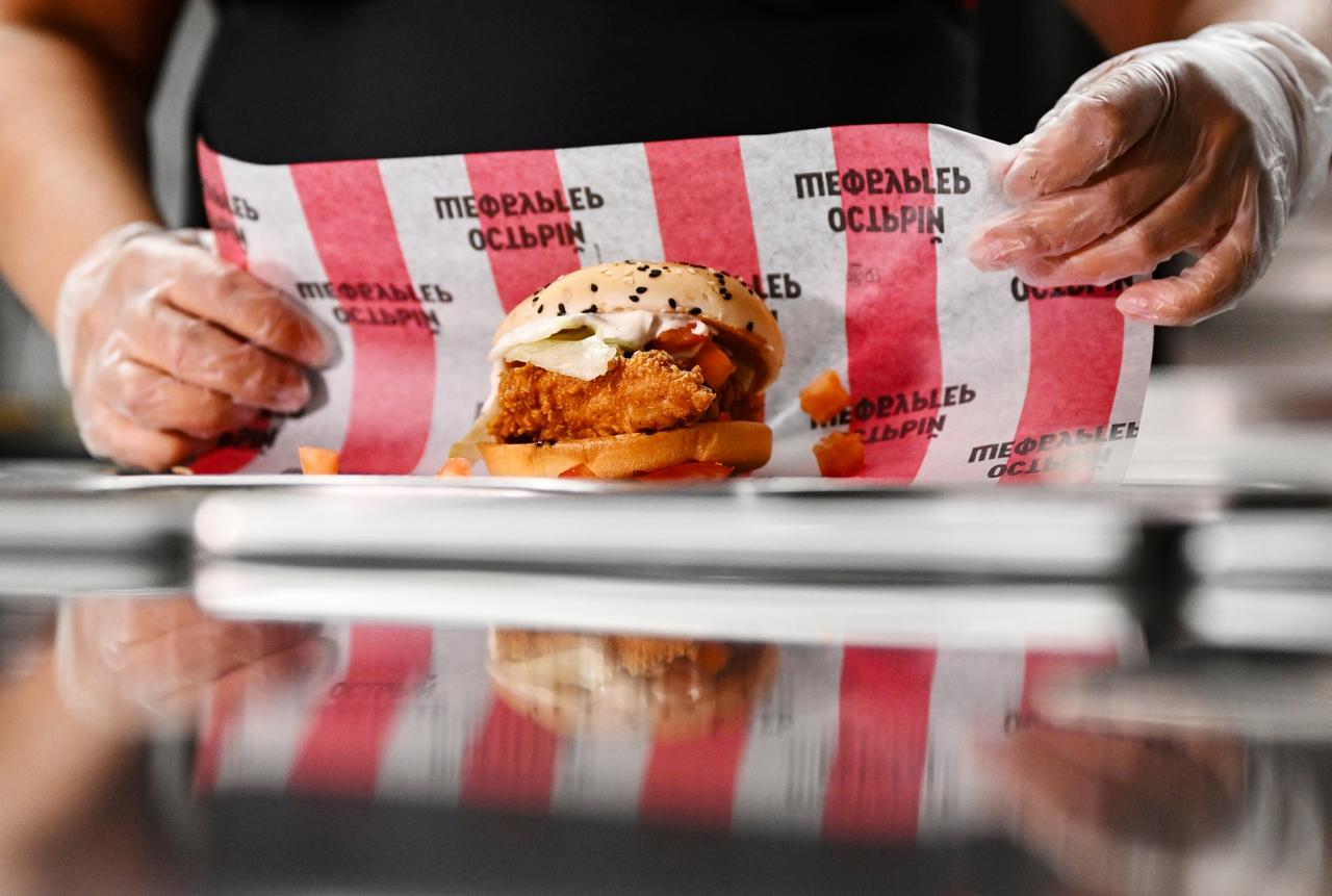 В ресторанах Rostic’s повысили цены на все блюда в меню