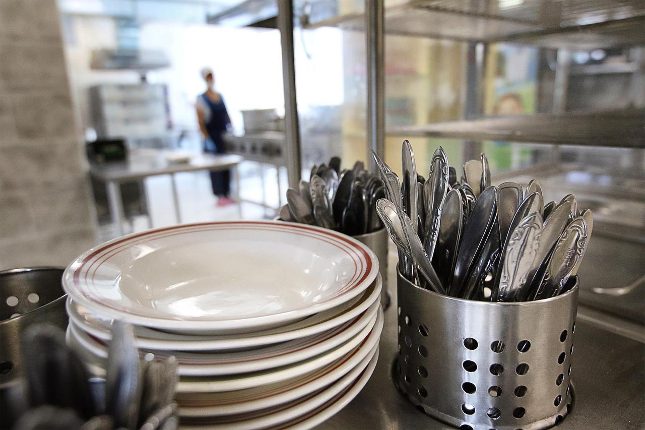 Название блюда в московской столовой рассмешило пользователей сети