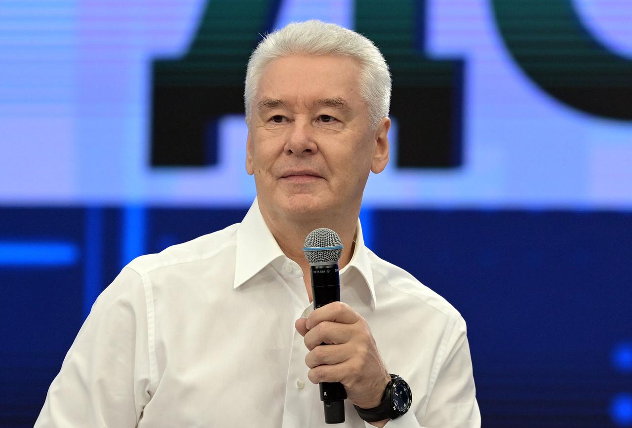 Сергей Собянин поздравил москвичей с праздником