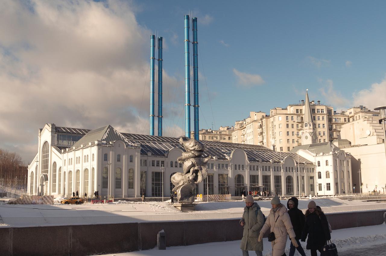 Москвичей предупредили об аномально низком давлении