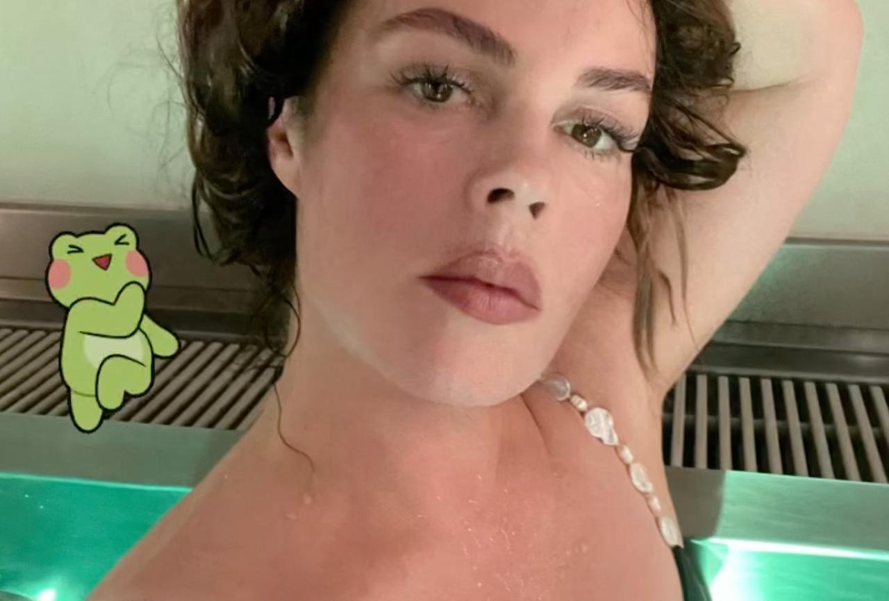 62-летняя Екатерина Андреева снялась в купальнике в бассейне