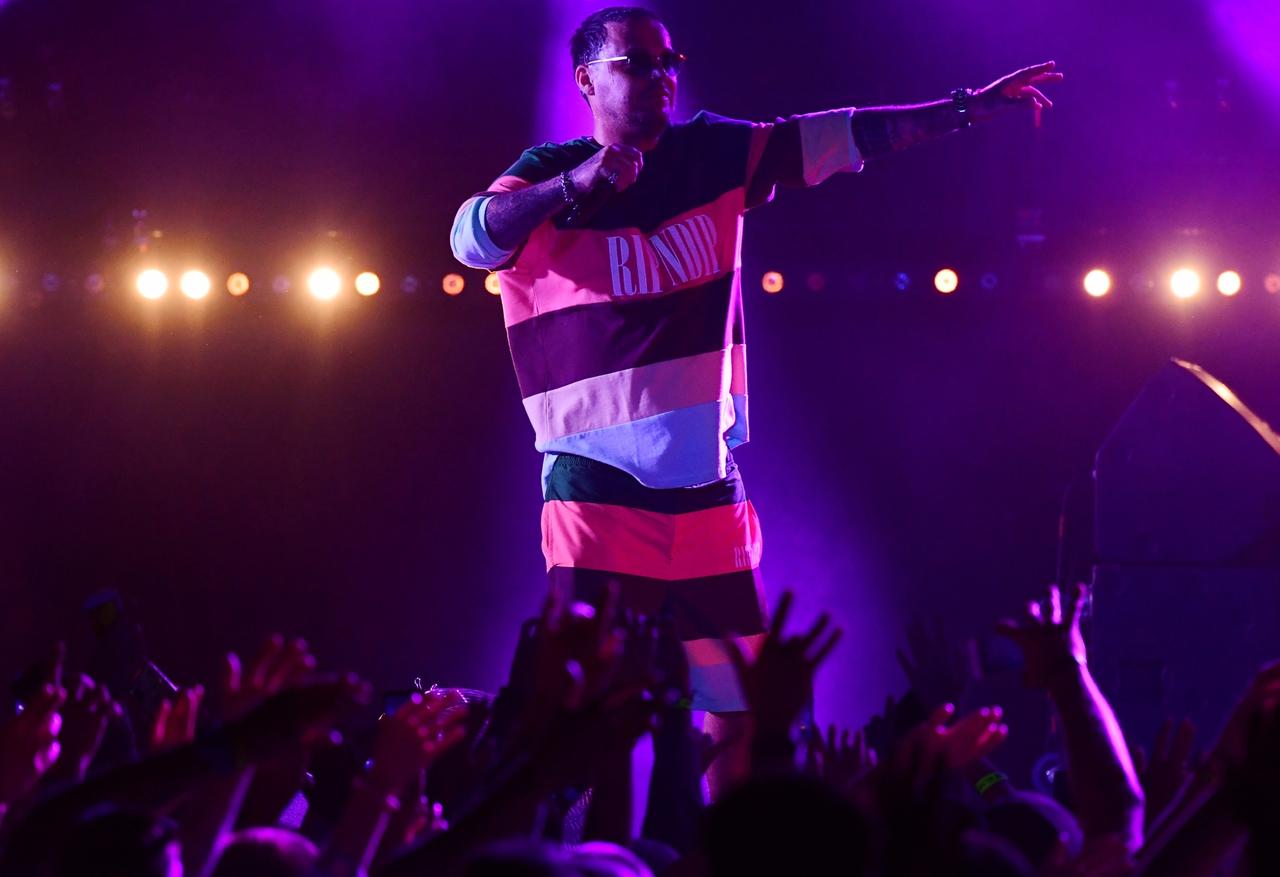 Фанатку Гуфа избили на его концерте в Москве