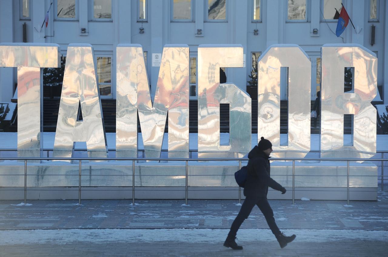 Москвичей пригласили на новогодние праздники в несколько российских городов