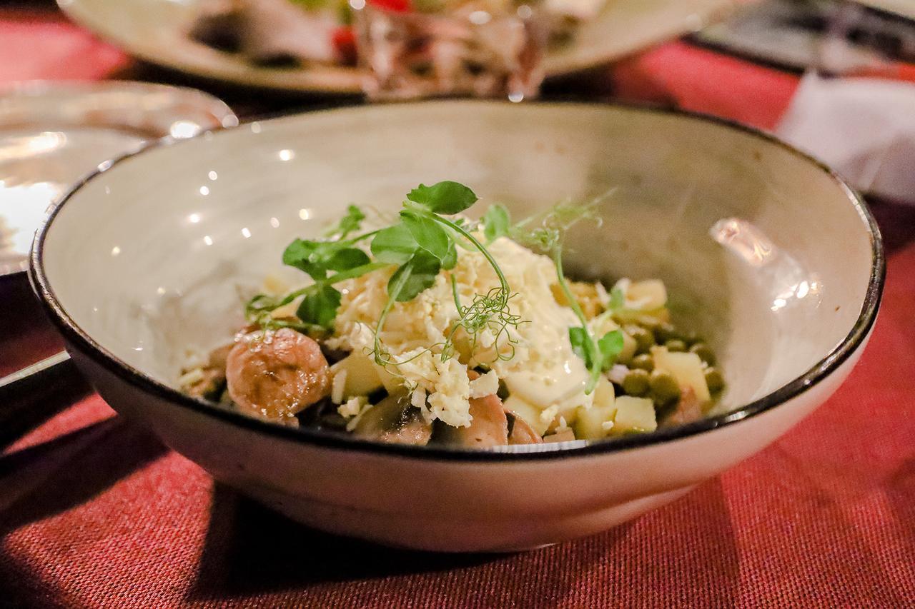 Диетолог дала рекомендации по приготовлению полезных салатов на старый Новый год