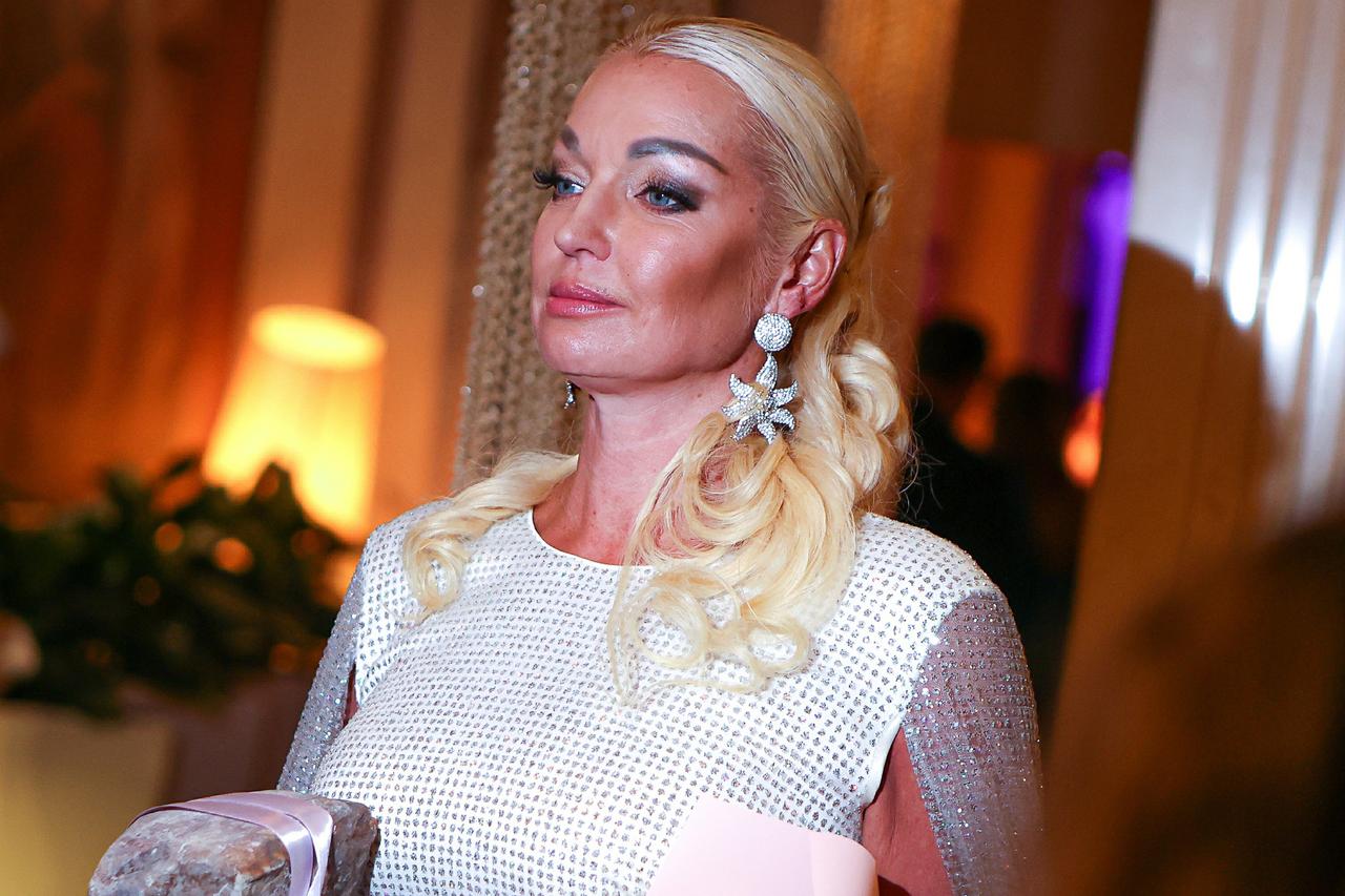 Волочкова решила пойти в полицию из-за публикации интимного видео с ее участием