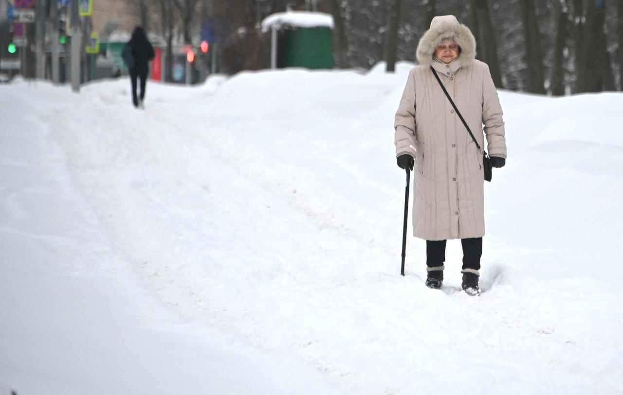 Жителей Москвы и области предупредили об опасной погоде