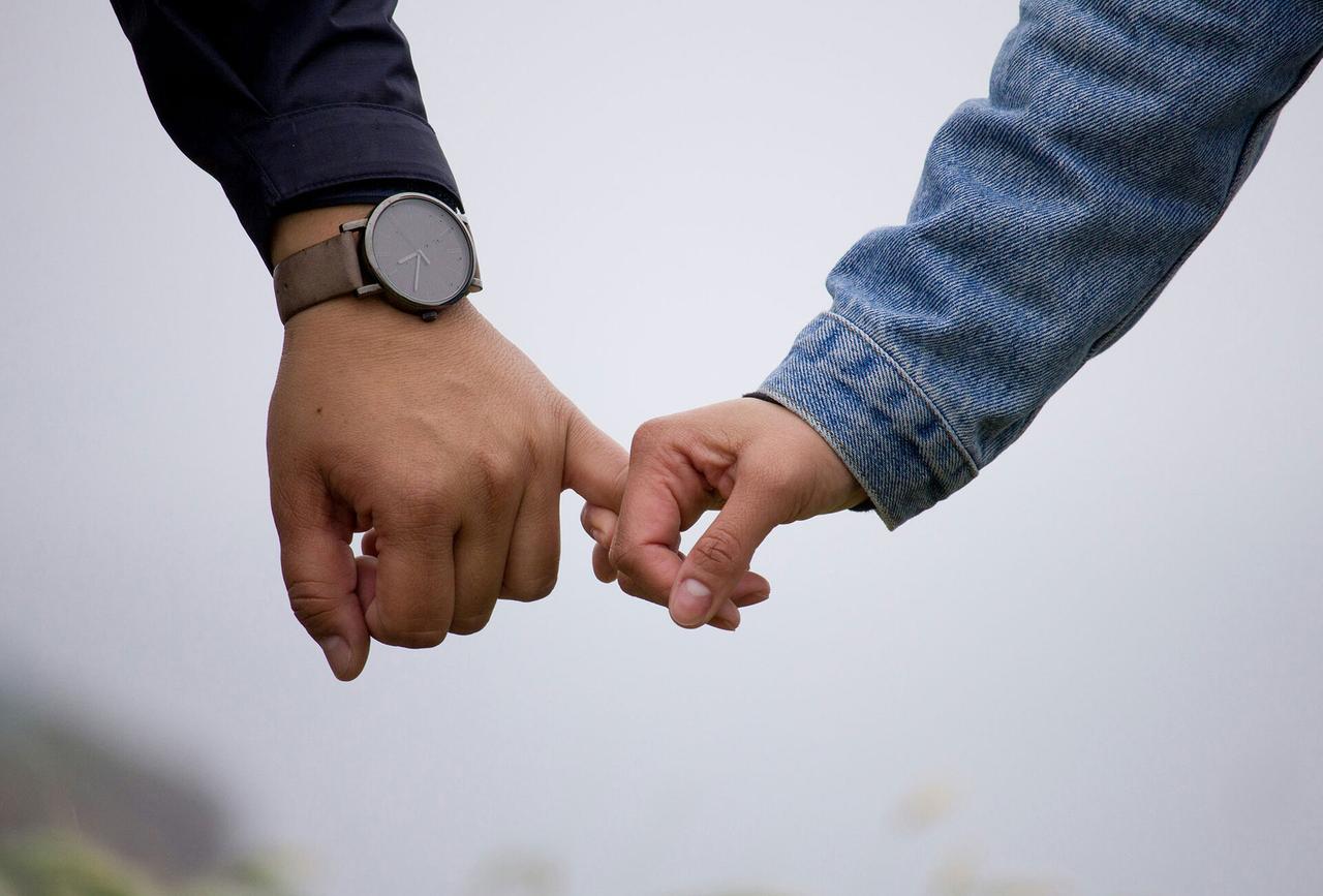 Работодатели раскрыли свое отношение к романам в коллективе