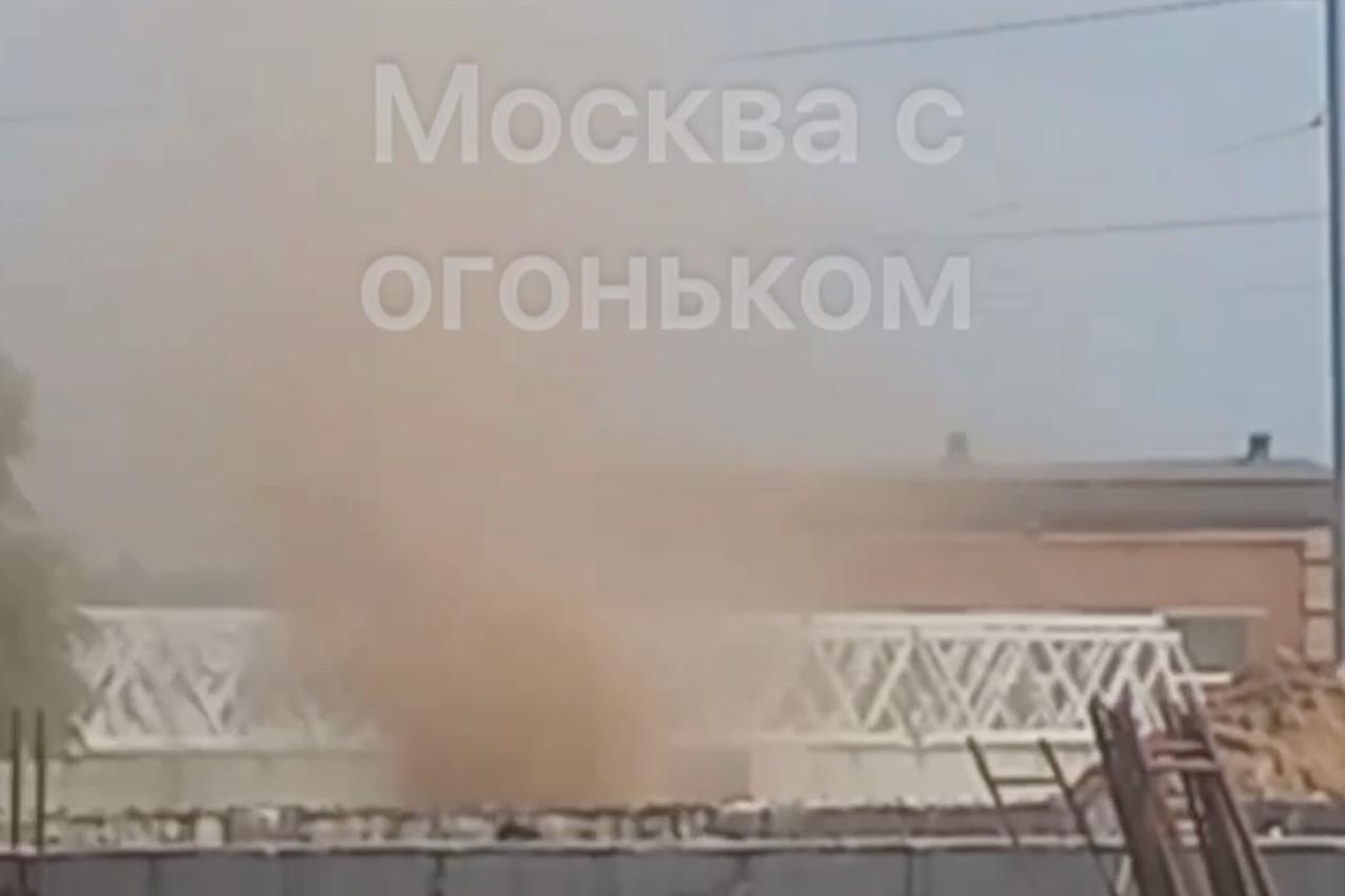 Смерч на строительной площадке в Подмосковье попал на видео