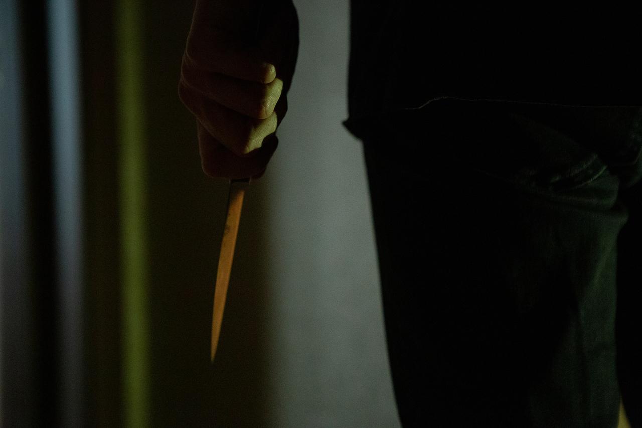 В Балашихе подросток напал с мачете на бывшую девушку