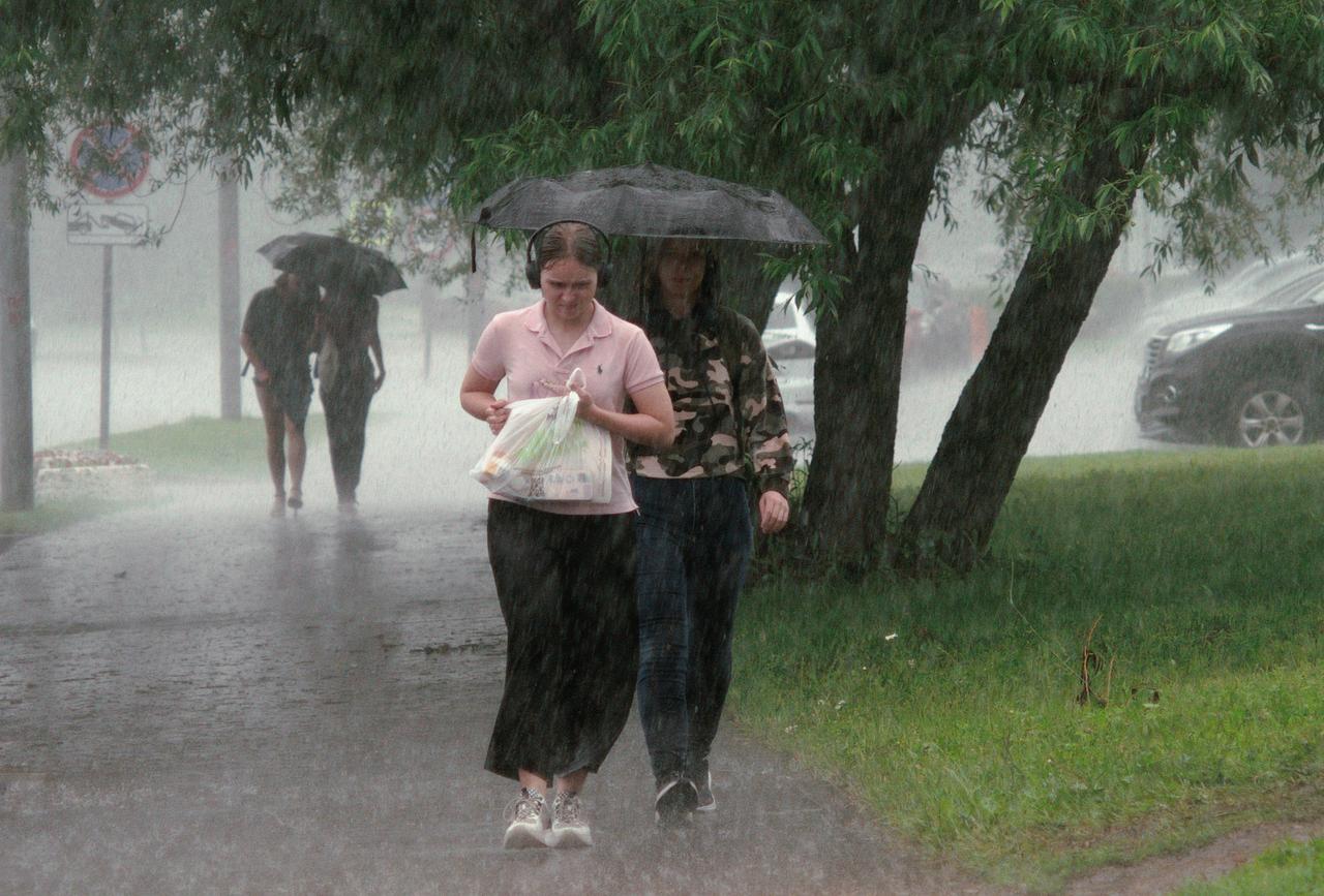 Москвичам пообещали мощную бурю