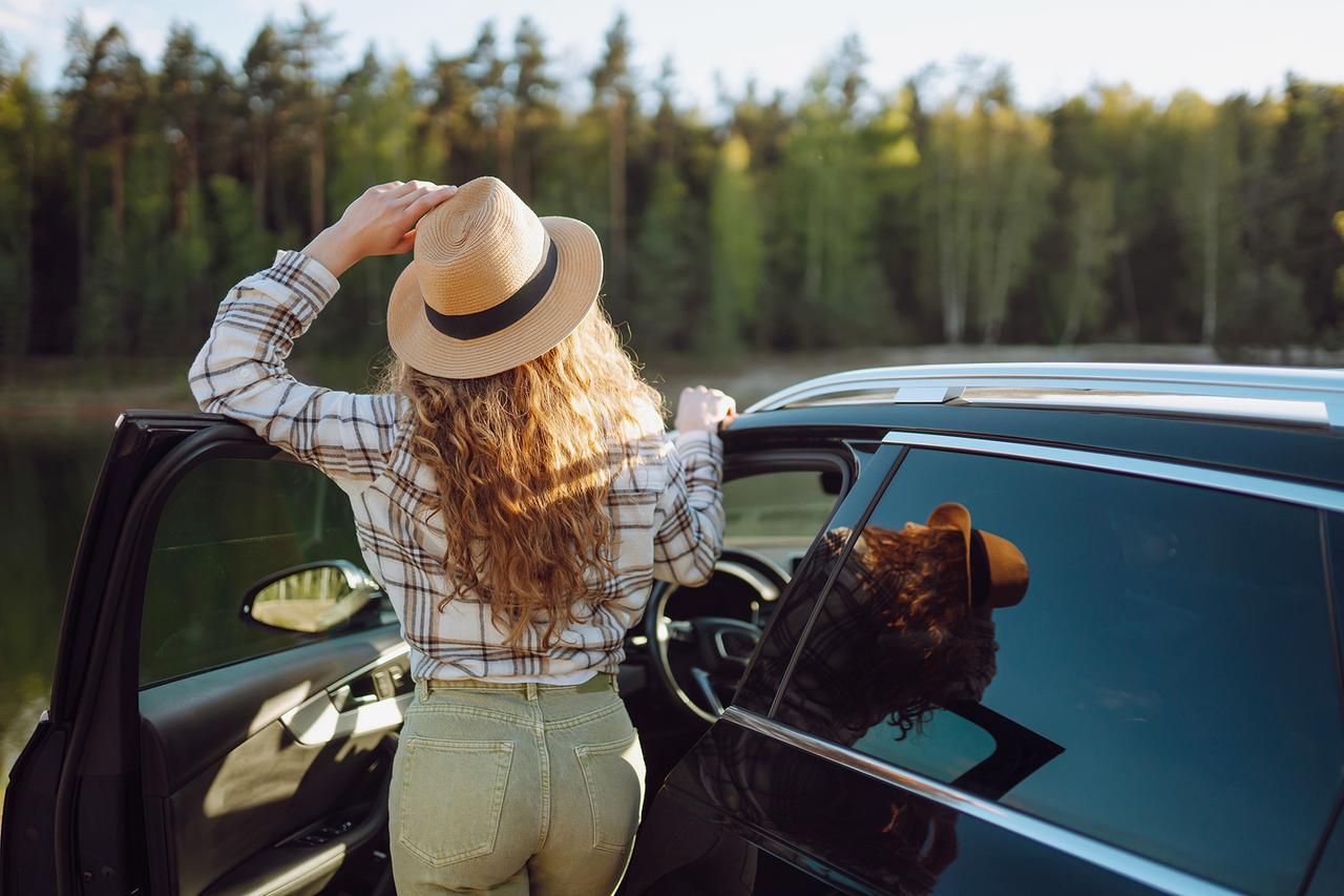 Rambler&Co и СберСпасибо представили результаты опроса россиян о планах на лето